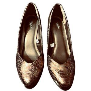 Mossimo Women's Animal Print High 3" Heel Height in Color Old Gold in Size 7.5